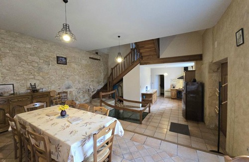 Borreze Cabaña | Casa aislada con jardín y chimenea cerca de Sarlat, ideal para explorar la Dordogne.