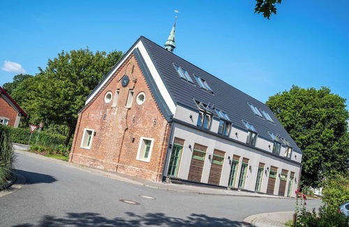 Tating Apartamento | Charming serviced apartments in the old school in Tating - just a few minutes from