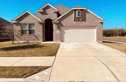 Leander Casa | Charming shared space home with 1 bedroom plus flex space and private bathroom.