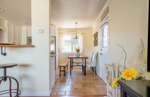 Shell Beach Cabaña | Charming Shell Beach Cottage with AC - Steps to Shell Beach