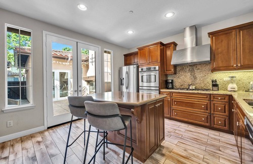 Northwood Casa | Charming Single-Level Home in Irvine, Prime Location, 30+ Day Stays #40818