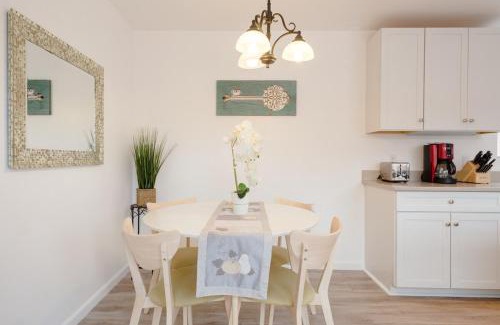Sonoma Casa | Charming Sonoma Cottage 2BD and 2BA Close to Plaza