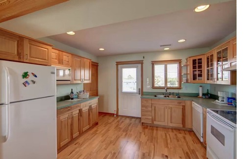 Hatteras Island Casa | Charming Sound-front Captains Quarters in Frisco