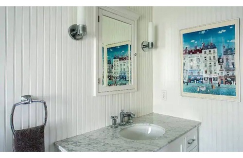 Southampton Villa | Charming Southampton Villa-ge Minutes to the Beach