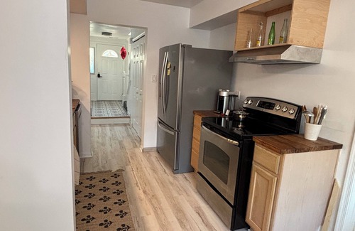 Virginia Beach Casa | Charming Spacious 4-bedroom house with WiFi and AC in beautiful Virginia Beach