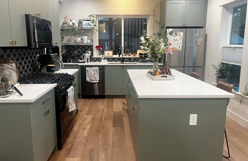 Richmond Casa | Charming Spacious 2-bedroom house with Study in Central Portland