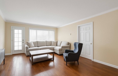 Easton Addition Apartamento | Charming Spacious 2-bedroom 2-bathroom apartment in adorable Burlingame w/WiFi