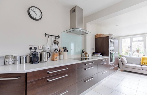 Wimbledon Casa | Charming & Spacious 2BD House w/Garden - Wimbledon