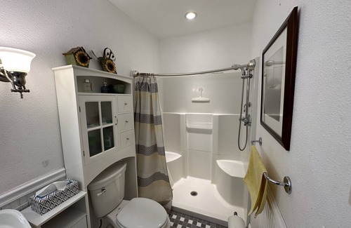 Big Bend Otro | Charming & Spacious Country Estate