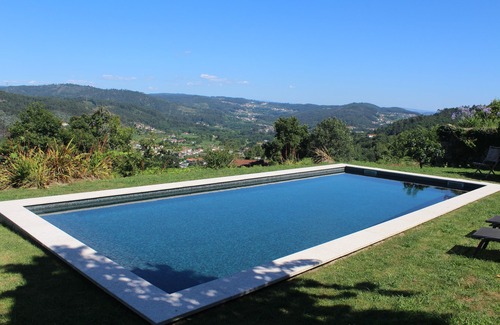 Fareja Casa | Charming&spacious Familyhouse+pool@guimarães,perfect for Fam+friendsgettoghether