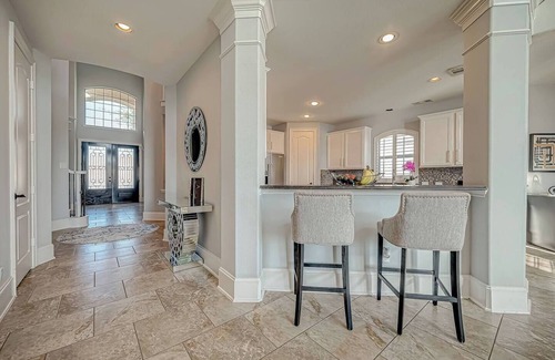 Pearland Casa | Luxury and Spacious 5-bedroom tastefully furnished with up to date amenities.