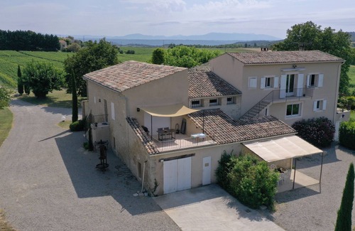 Forcalquier Casa | Charming, spacious gîte in the heart of nature, ideal for family vacations.
