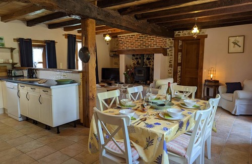 Massignac Cabaña | Amplia Casa Rural con Jardín, Internet, y Comodidades Modernas en Massignac, Cerca de Actividades