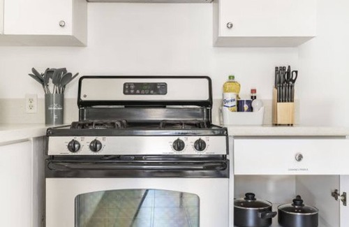 South San Gabriel Casa | Charming Spacious Home - Modern Comforts Prime Location