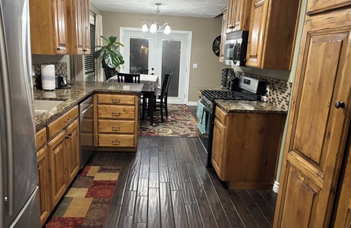Idaho Falls Casa | Charming Spacious Modern 4 bedroom, 3 bathroom Home in town, pet friendly