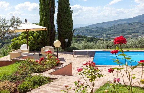 Foligno Villa | Villa exclusiva en un antiguo convento medieval, piscina y parque, a 15 km de Asís