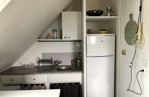 Saint-Regnobert-de-la-Cote-de-Nacre Apartamento | Charming studio 200m from the sea