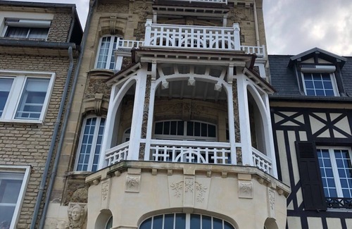 Saint-Regnobert-de-la-Cote-de-Nacre Apartamento | Charming studio 200m from the sea