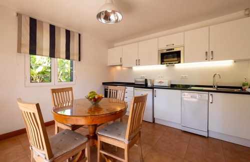 Sao Martinho Cabaña | Charming stone cottage in Funchal | Casa Feitor