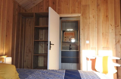 Savignac-Ledrier Cama Y Desayuno | Charming stone bedroom, nature & calm Les Secrets de la Nature estate