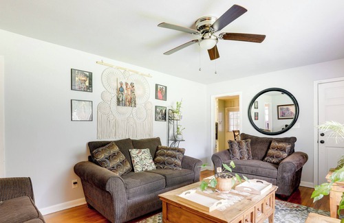 Stone Mountain Cabaña | Charming Stone Mountain Retreat Near Nature Trails