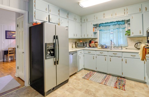 Stone Mountain Cabaña | Charming Stone Mountain Retreat Near Nature Trails