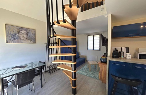 Coly Apartamento | Encantador estudio con jardín privado en el corazón de Dordoña