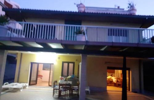 Francavilla al Mare Apartamento | Charming studio in Francavilla al Mare 30 m² with garden