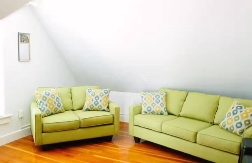 Munjoy Hill Apartamento | Charming Studio apartment with WiFi, AC in welcoming Portland