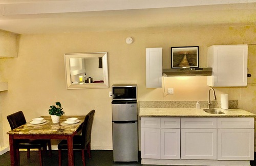 Burbank Apartamento | Charming Studio Apartment in Burbank close to Hollywood, Warner & Disney Studios