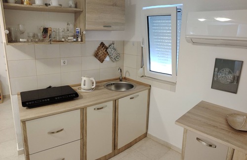 Molat Casa | Charming Studio apartment in the port of Molat