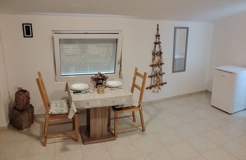 Molat Casa | Charming Studio apartment in the port of Molat