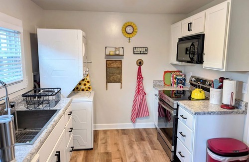 Lexington Apartamento | Charming studio cottage just 5 minutes from delightful downtown Lexington!