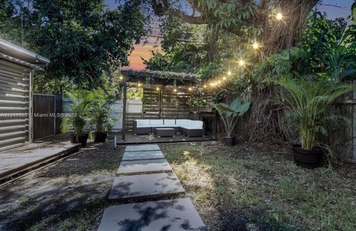 Miami Shores Apartamento | Charming Studio Cottage in Miami