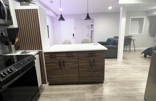 Lawrenceville Apartamento | Charming studio in lovely Lawrenceville,Separate Entrance