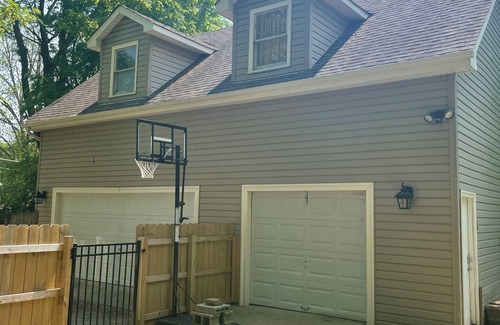 Beechmont Apartamento | Charming studio in amazing Louisville with WiFi, AC