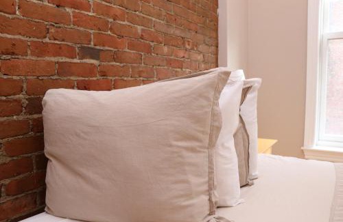 Columbus Apartamento | Charming Studio in Boston Brownstone, #6