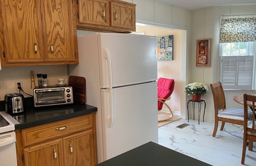 Palmer Apartamento | Charming Studio in Home @ Foothills of the Poconos in Palmer Township/Easton, PA