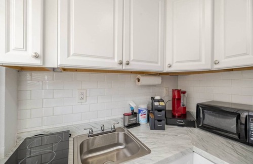Town N County Park Apartamento | Charming studio in terrific Tampa with WiFi, AC
