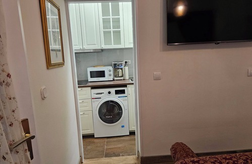 Kosancicev Venac Apartamento | Charming studio in the heart of Belgrade, offering comfort and urban excitement.
