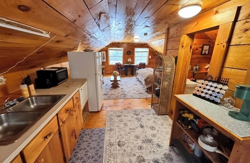 Waterbury Apartamento | Charming studio in the lovely Duxbury VT