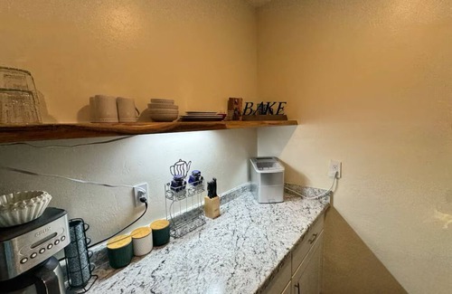 Marana Apartamento | Charming studio in tranquil Marana with AC, WiFi