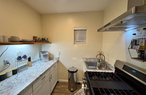 Marana Apartamento | Charming studio in tranquil Marana with AC, WiFi