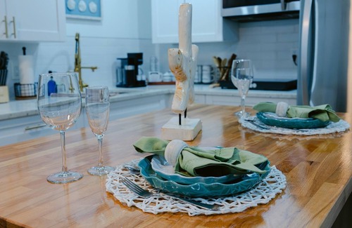 Naples Apartamento | Charming studio in tranquil Naples with AC.