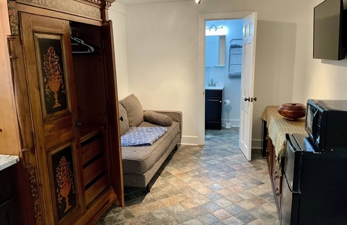 Urban Core Apartamento | Charming Studio in the Heart of Springfield