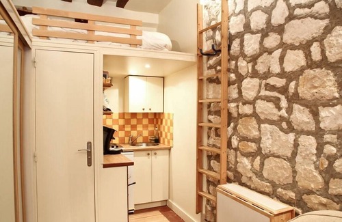 Quartier Sainte-Avoye Apartamento | Charming studio near Beaubourg