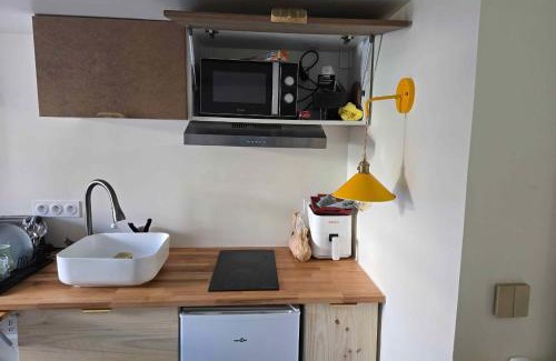 Route d'Arles Apartamento | Charming studio near Nîmes center train station