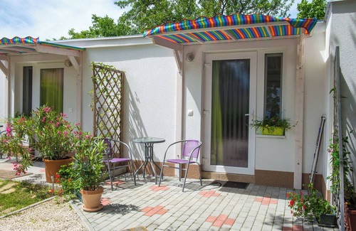 Balatongyorok Apartamento | Charming studio "Orchidea" on the shores of Lake Balaton