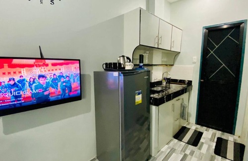 Cagayan de Oro Apartamento | Charming Studio with AC, fully-functional kitchen, and WiFi in Downtown CDO