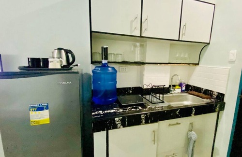 Cagayan de Oro Apartamento | Charming Studio with AC, fully-functional kitchen, and WiFi in Downtown CDO